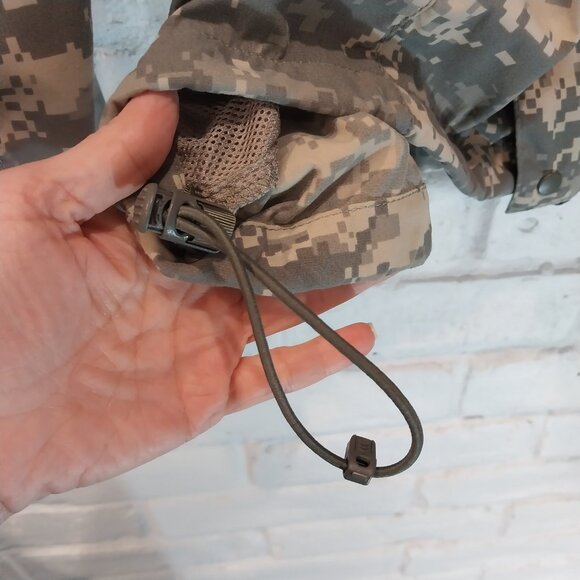 US Military Army Jacket Mens M Digital Camo Soft Shell Hooded Cold Weather - Picture 6 of 14